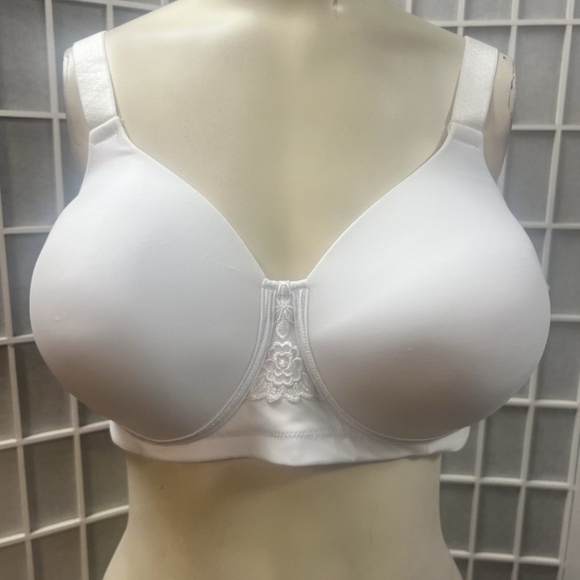 Vanity Fair, Woman Bra, White, Size 44C, Clasp Closure, Adjustable Straps.! - Picture 2 of 9
